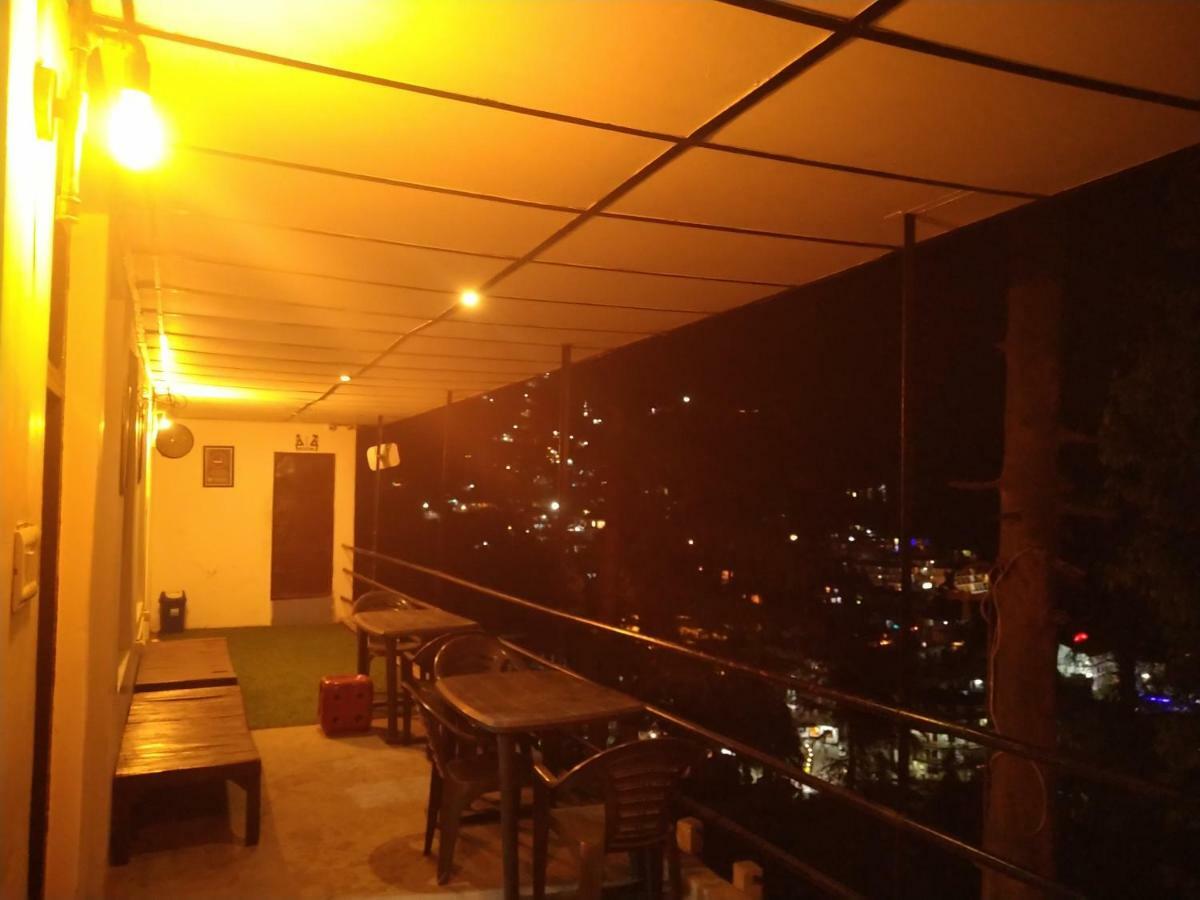 דרמסאלה Mochila Youth Hostel Mcleod Ganj מראה חיצוני תמונה